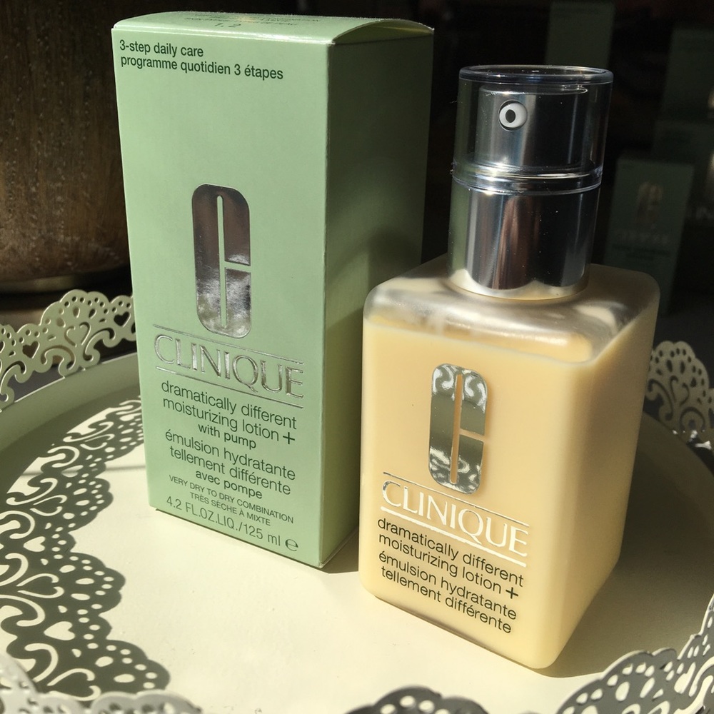 Clinique DramaticallyDifferent Moisturizing Lotion
